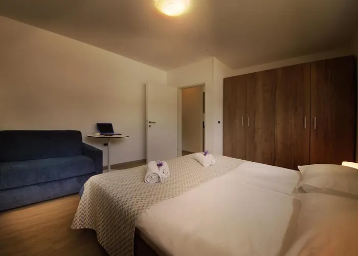 Апарт-отель Adria - & Adria 4*